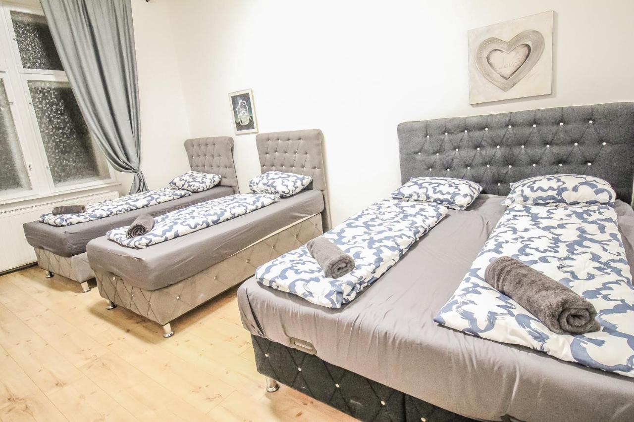 Comfort Quad Room Hn Wien Exteriör bild